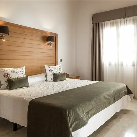 Melva Hotel 4*